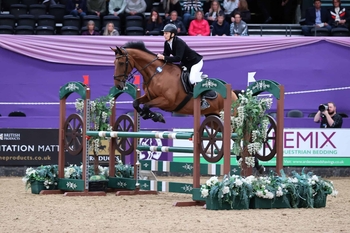Rachel Hall makes a winning return to HOYS 36 years after her last victory to take the NAF Five Star Bronze League title